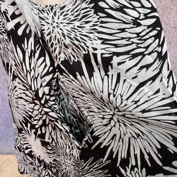 Secret Beach Hawaii Floral Shift Dress Black Blue Sleeveless CoverUp Vacation OS - Picture 4 of 8